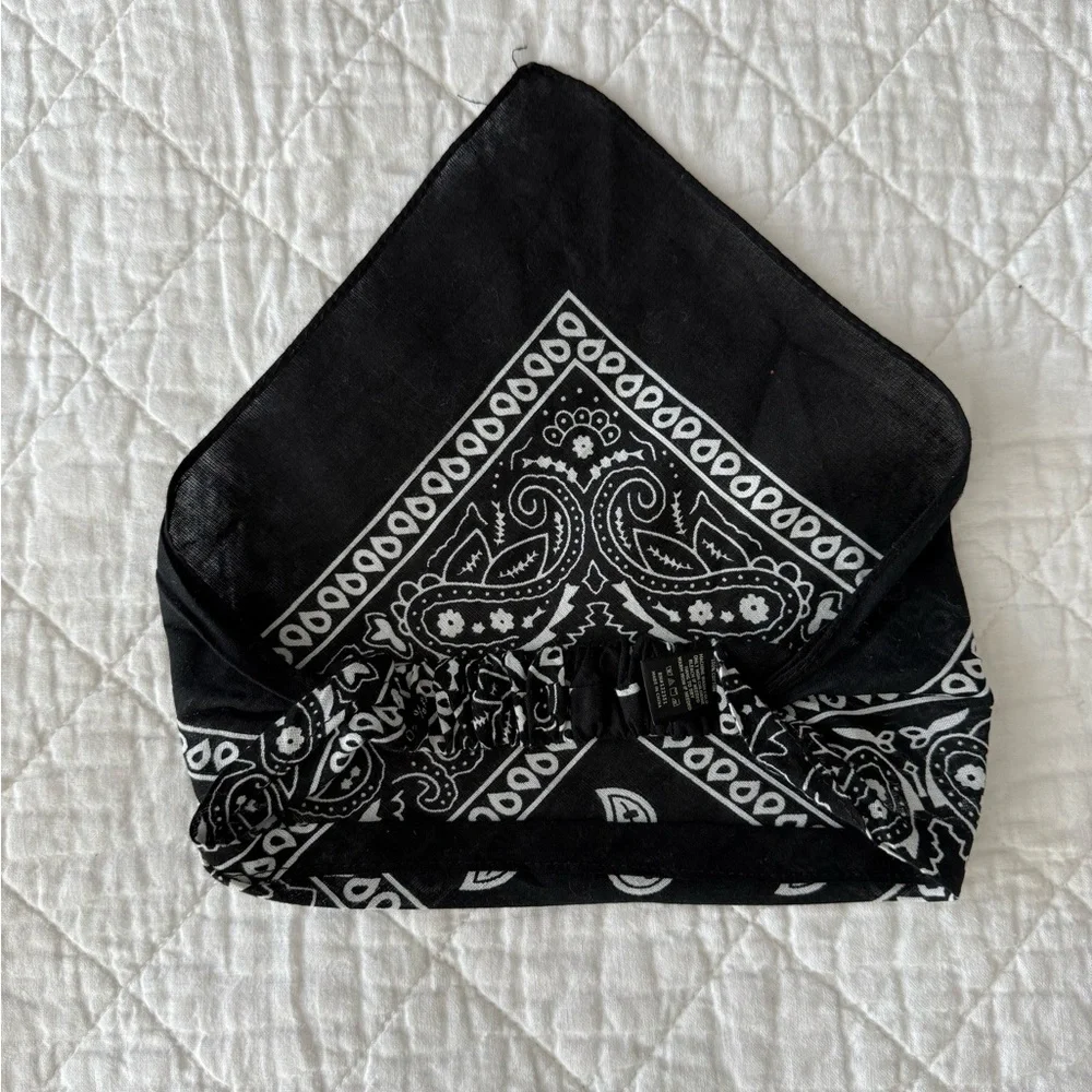 NWOT Black and White Bandana Headband